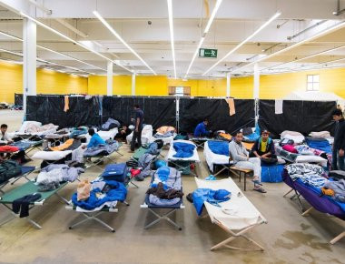 Πάνω από 9.000 μετανάστες βρίσκονται εγκλωβισμένοι στα νησιά του βορείου Αιγαίου